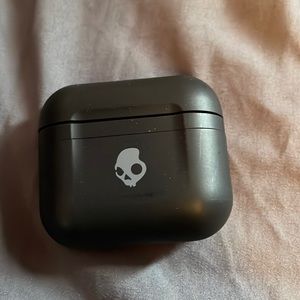 Skullcandy wireless headphones